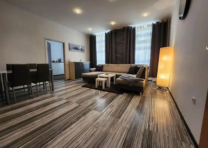 》Apartment Naehe Zentru