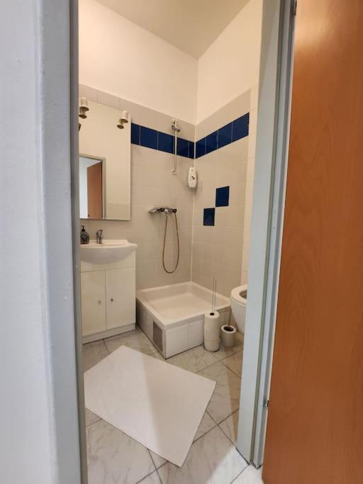 》apartment Naehe Zentru Wenen